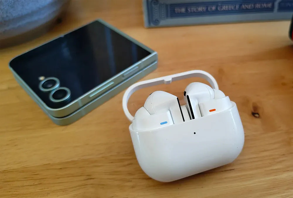 Impoeted Galaxy Buds 3 Pro - First Copy | High-Quality Wireless Earbuds with ANC & Blade Light Design - Image 4